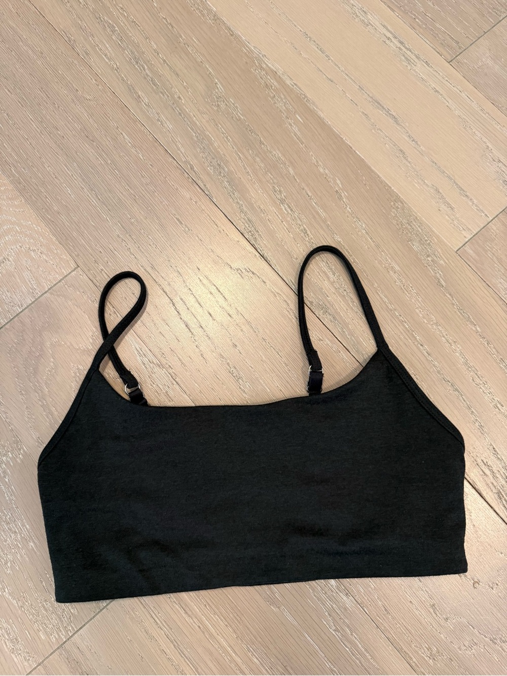 Vuori sports bra - black